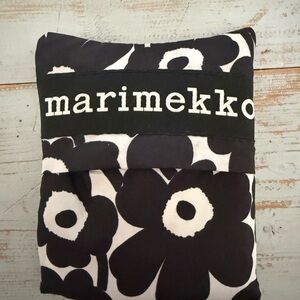 Marimekko Mini Unikko Smart Eco Bag Black & White Poppy Pattern